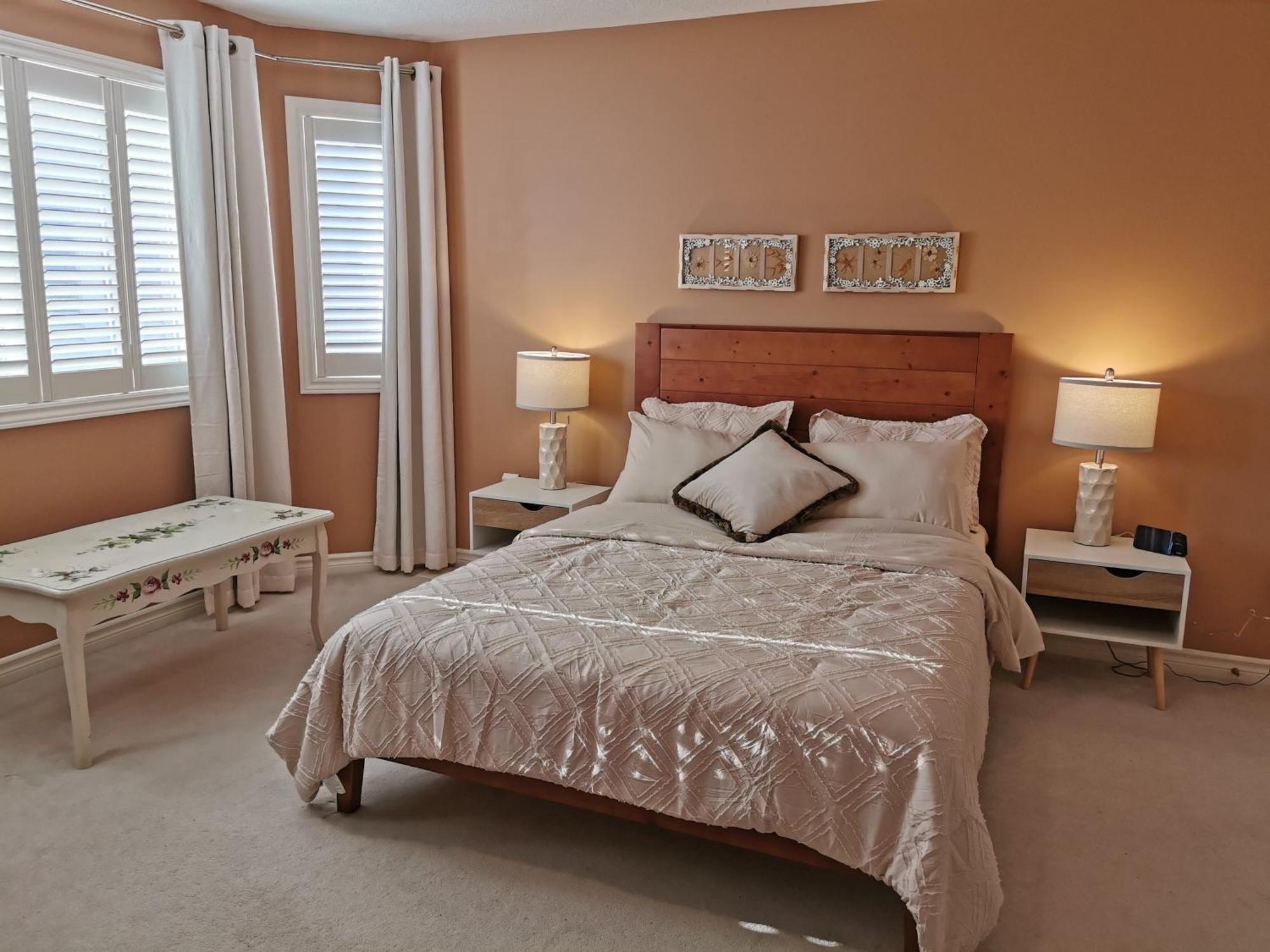 4 Bedroom 3 Washroom Charming Home In Markham With Warm Cozy Vibe Экстерьер фото
