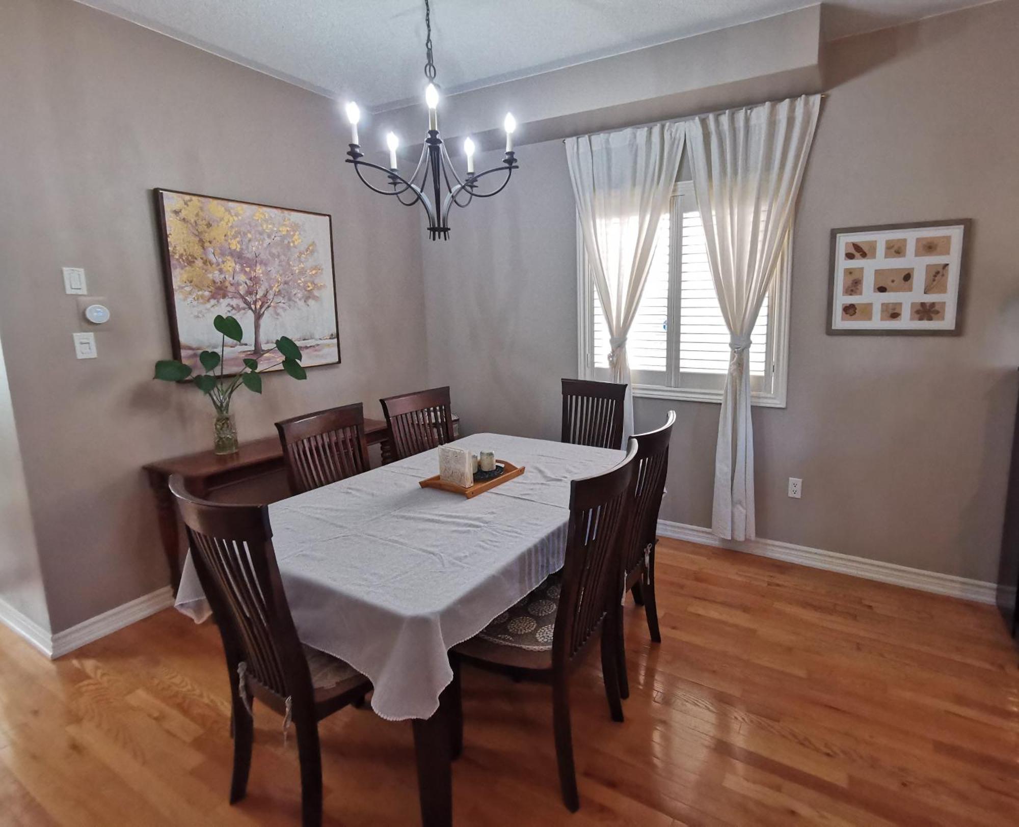 4 Bedroom 3 Washroom Charming Home In Markham With Warm Cozy Vibe Экстерьер фото