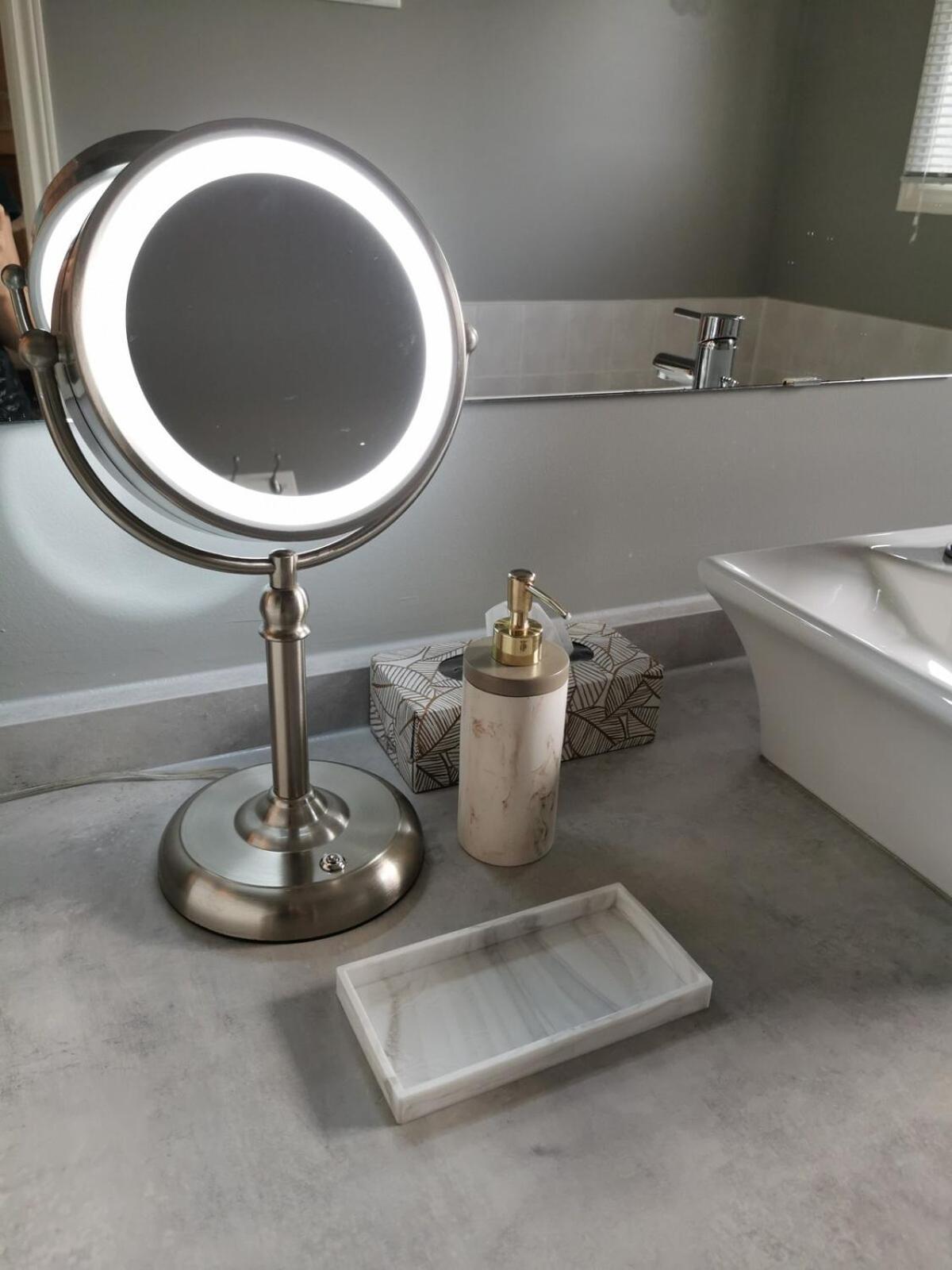 4 Bedroom 3 Washroom Charming Home In Markham With Warm Cozy Vibe Экстерьер фото